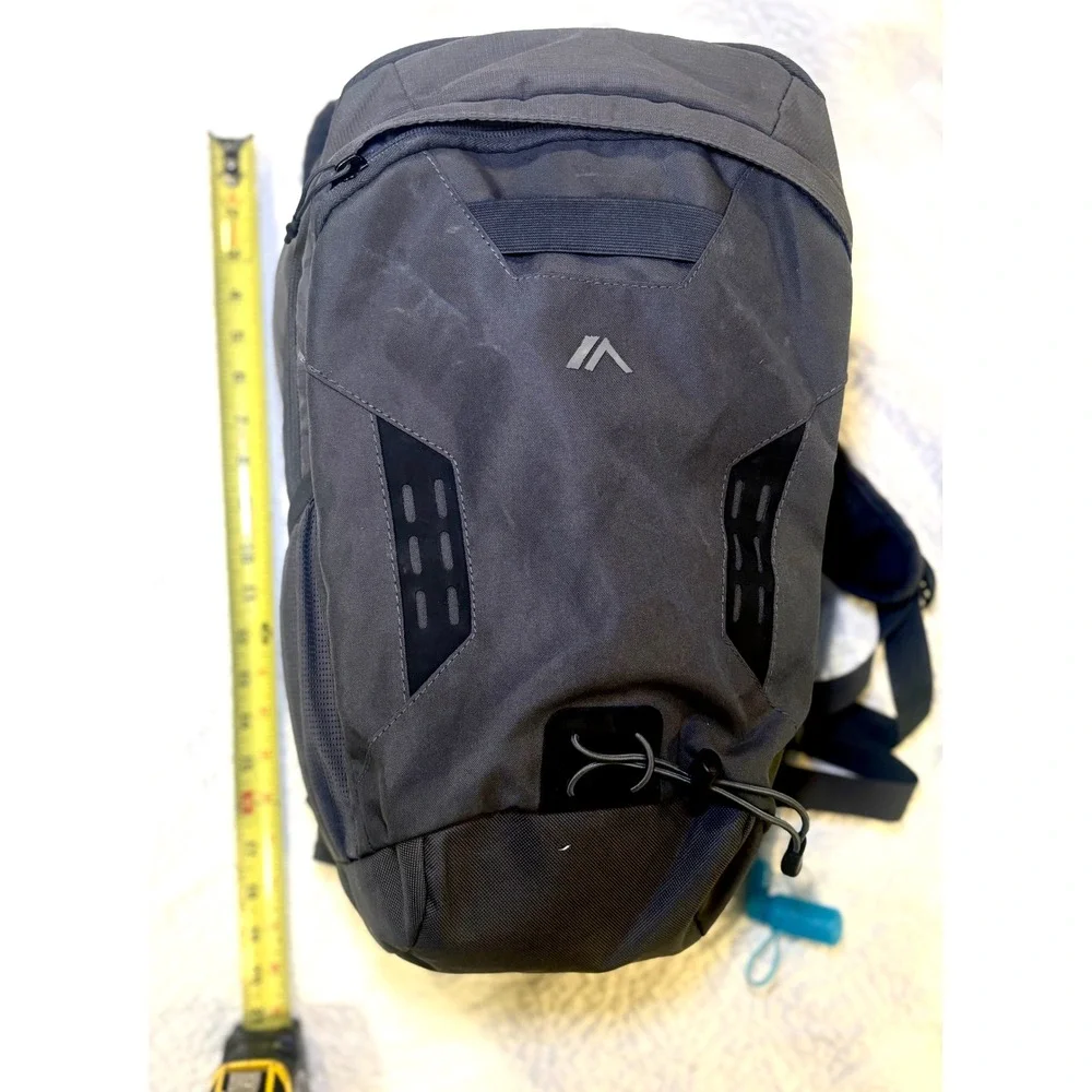 Quest Hydration Backpack Gray Hiking Daypack with Water Reservoir Bladder